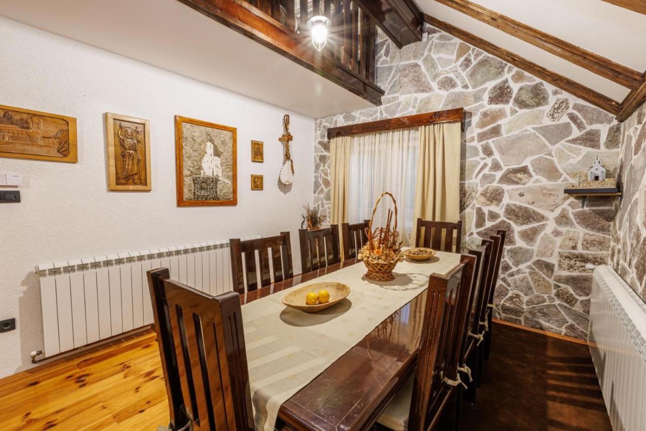 Family Spa Apartments Sunny&Shiny Savnik Quarto foto